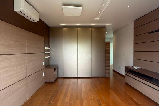 Casa de Condomínio à venda com 4 quartos, 424m² em Parque Centenário, Jundiaí