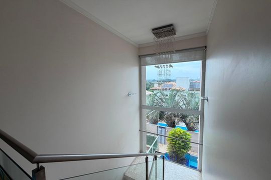 Casa de Condomínio à venda com 4 quartos, 424m² em Parque Centenário, Jundiaí