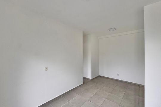 Sala de apartamento à venda com 1 quarto, 40m² em Recreio dos Bandeirantes, Rio de Janeiro