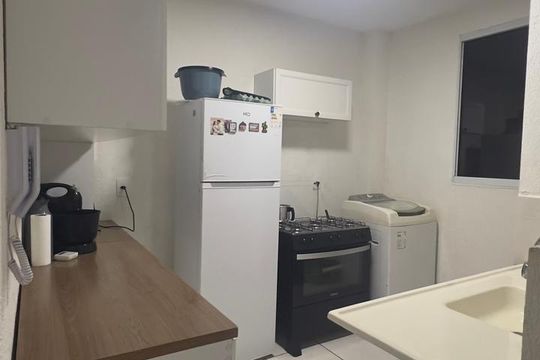 Cozinha de apartamento para alugar com 2 quartos, 61m² em Caiapos, Contagem