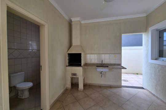 Área externa de casa de condomínio para alugar com 3 quartos, 312m² em Jardim Recanto, Valinhos