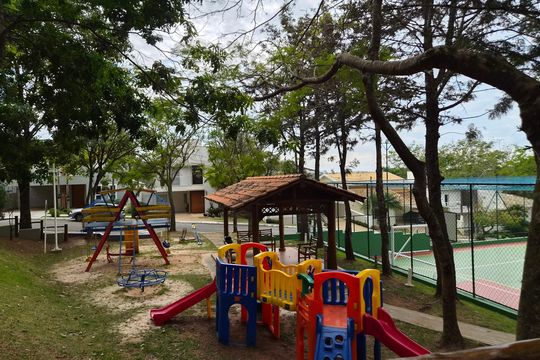 Área externa de casa de condomínio para alugar com 3 quartos, 312m² em Jardim Recanto, Valinhos