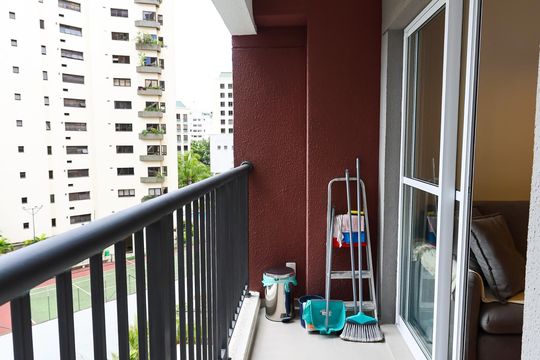 Varanda de kitnet/studio à venda com 1 quarto, 33m² em Vila Suzana, São Paulo
