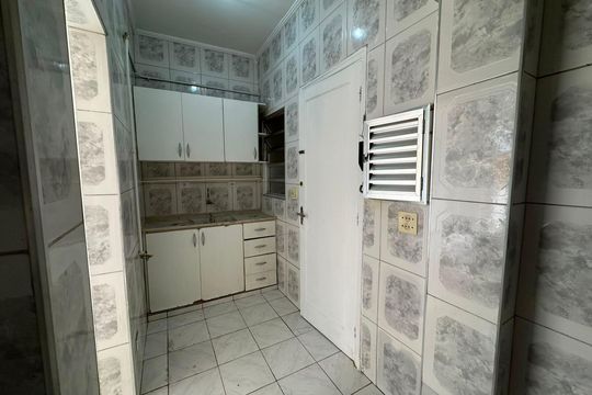 Cozinha de apartamento para alugar com 1 quarto, 58m² em Itararé, Santos