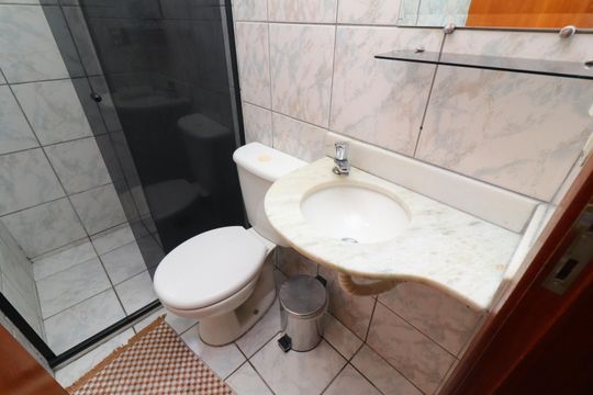 Banheiro de apartamento à venda com 2 quartos, 43m² em Itaquera, São Paulo