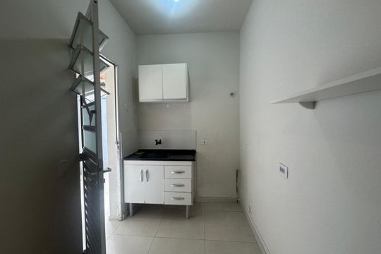 Cozinha de apartamento para alugar com 1 quarto, 65m² em Parque dos Camargos, Barueri