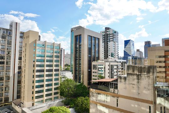 Sala - Varanda vista  de apartamento à venda com 3 quartos, 115m² em Savassi, Belo Horizonte
