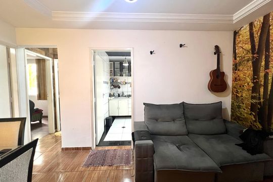 Sala de apartamento à venda com 2 quartos, 44m² em Kennedy, Contagem