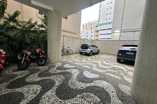 Garagem de apartamento para alugar com 1 quarto, 52m² em Centro, São Vicente