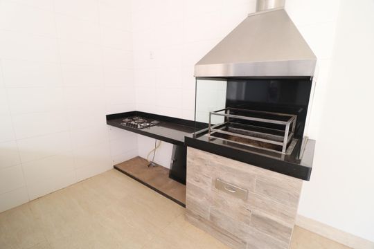 Churrasqueira de casa para alugar com 3 quartos, 360m² em Saraiva, Uberlândia