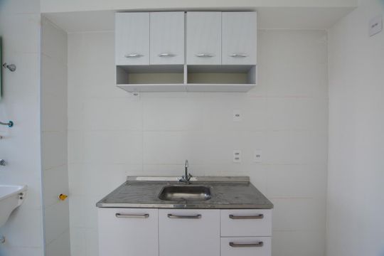 COZINHA de apartamento para alugar com 2 quartos, 45m² em Jaguaré, São Paulo