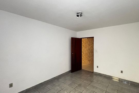 Quarto 1 de casa para alugar com 2 quartos, 80m² em Parque das Nações, Santo André