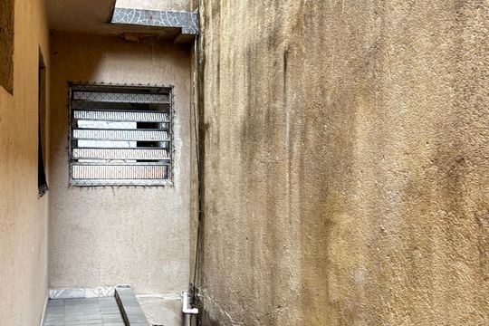 Corredor de casa para alugar com 2 quartos, 80m² em Parque das Nações, Santo André