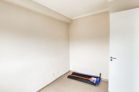 Quarto de apartamento para alugar com 1 quarto, 38m² em Jardim Santa Teresinha, São Paulo