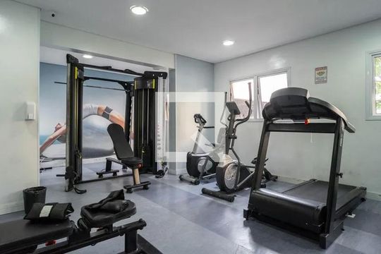 Área comum de apartamento para alugar com 1 quarto, 38m² em Jardim Santa Teresinha, São Paulo
