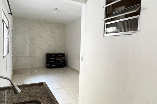 Cozinha de casa para alugar com 2 quartos, 40m² em Parque das Nações, Santo André