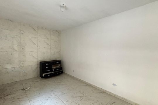 Quarto  de casa para alugar com 2 quartos, 40m² em Parque das Nações, Santo André