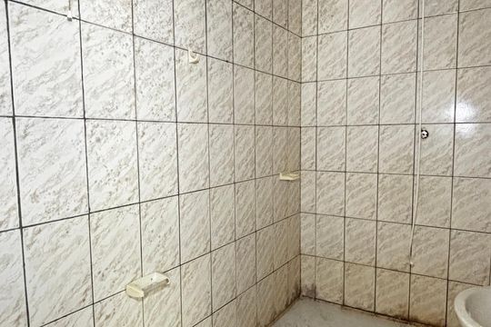 Banheiro de casa para alugar com 2 quartos, 40m² em Parque das Nações, Santo André