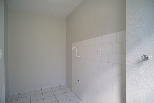 Cozinha de apartamento à venda com 2 quartos, 41m² em Canudos, Novo Hamburgo