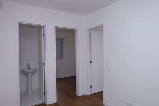 Sala de apartamento para alugar com 2 quartos, 42m² em Itaquera, São Paulo