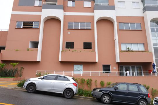 Fachada do prédio de apartamento para alugar com 2 quartos, 42m² em Itaquera, São Paulo