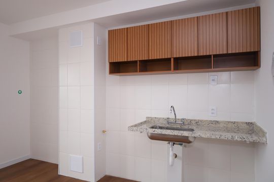 Cozinha de apartamento para alugar com 2 quartos, 42m² em Itaquera, São Paulo