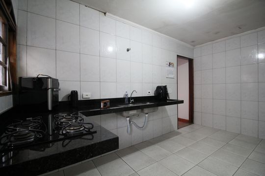 Cozinha de casa à venda com 2 quartos, 150m² em Vila Suzana, São Paulo