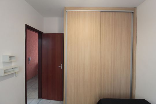 Quarto 1 de apartamento para alugar com 2 quartos, 50m² em Bandeirantes (pampulha), Belo Horizonte