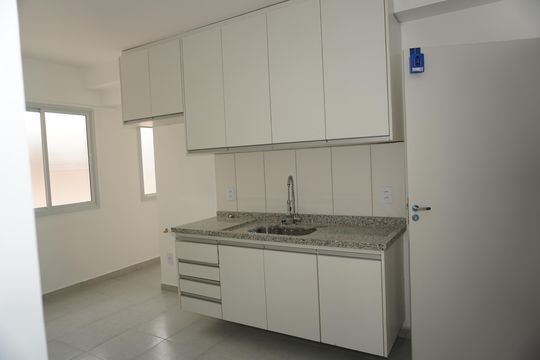 Cozinha de apartamento para alugar com 3 quartos, 120m² em Vila Bonfim, Embu das Artes