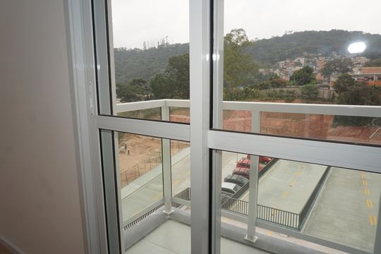 Sacada de apartamento para alugar com 3 quartos, 120m² em Vila Bonfim, Embu das Artes