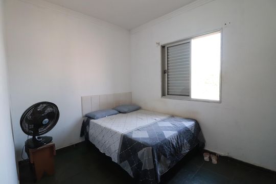 Quarto  de apartamento para alugar com 2 quartos, 70m² em Subsetor Oeste - 12 (o-12), Ribeirão Preto
