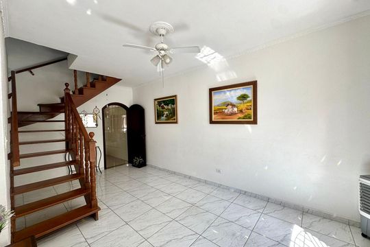 Sala de casa à venda com 3 quartos, 168m² em Jardim Rosa de Franca, Guarulhos