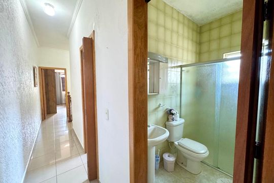 Banheiro 2 de casa à venda com 3 quartos, 168m² em Jardim Rosa de Franca, Guarulhos