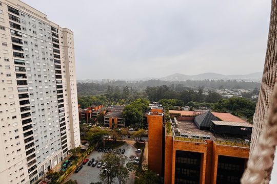 Vista da Sacada de apartamento para alugar com 1 quarto, 53m² em Alphaville Empresarial, Barueri