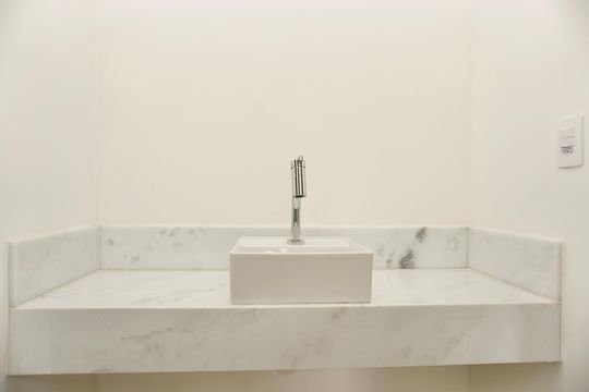 Banheiro das Semi-suítes de apartamento à venda com 4 quartos, 92m² em Luxemburgo, Belo Horizonte