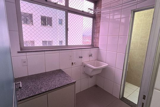 Área de serviço de apartamento para alugar com 3 quartos, 100m² em Nova Floresta, Belo Horizonte