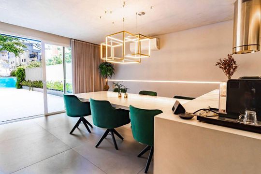 Apartamento à venda com 2 quartos, 201m² em Serra, Belo Horizonte