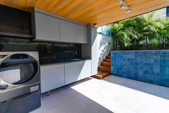 Apartamento à venda com 2 quartos, 201m² em Serra, Belo Horizonte