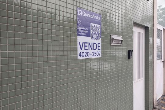 Placa de apartamento à venda com 2 quartos, 134m² em Vila Gerty, São Caetano do Sul