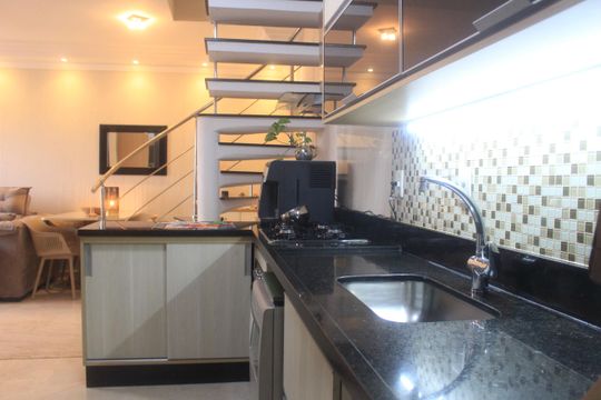 Cozinha de apartamento à venda com 2 quartos, 134m² em Vila Gerty, São Caetano do Sul
