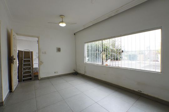 Sala de casa à venda com 3 quartos, 140m² em Vila Mariana, São Paulo