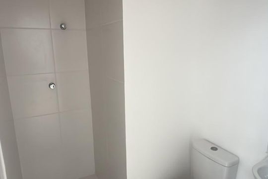 Banheiro de apartamento para alugar com 1 quarto, 76m² em Santo Amaro, São Paulo