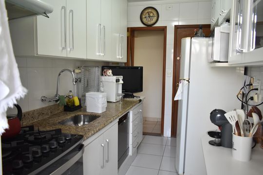 Cozinha de apartamento à venda com 3 quartos, 72m² em Vila Monte Alegre, São Paulo