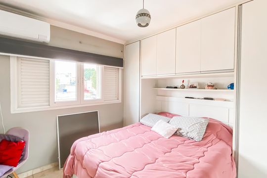 Suite  de casa à venda com 3 quartos, 100m² em Parque Boturussu, São Paulo