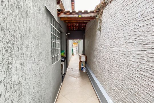 Quintal  de casa à venda com 3 quartos, 100m² em Parque Boturussu, São Paulo