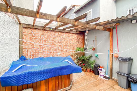 Área comum de casa à venda com 3 quartos, 100m² em Parque Boturussu, São Paulo