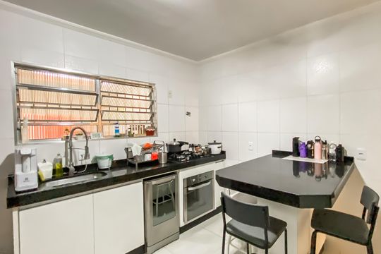 Cozinha  de casa à venda com 3 quartos, 100m² em Parque Boturussu, São Paulo