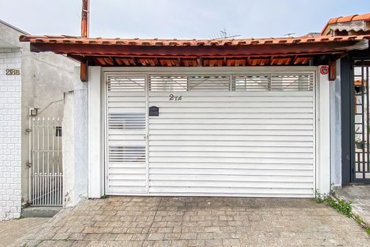 Fachada  de casa à venda com 3 quartos, 100m² em Parque Boturussu, São Paulo