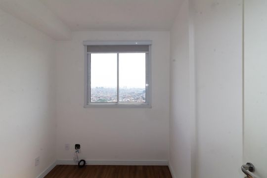 Quarto 2 de apartamento para alugar com 2 quartos, 41m² em Vila Fatima, São Paulo