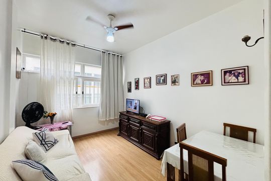 Apartamento para alugar com 2 quartos, 61m² em Copacabana, Rio de Janeiro